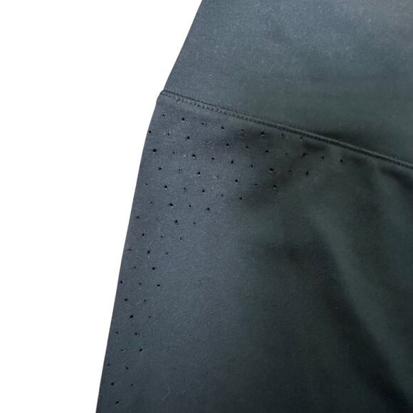 BuffBunny Women’s Black Activewear Biker Shorts Size Small Cutouts - Picture 8 of 8